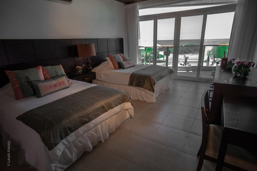 Iguana Crossing Boutique Hotel Puerto Villamil Eksteriør billede