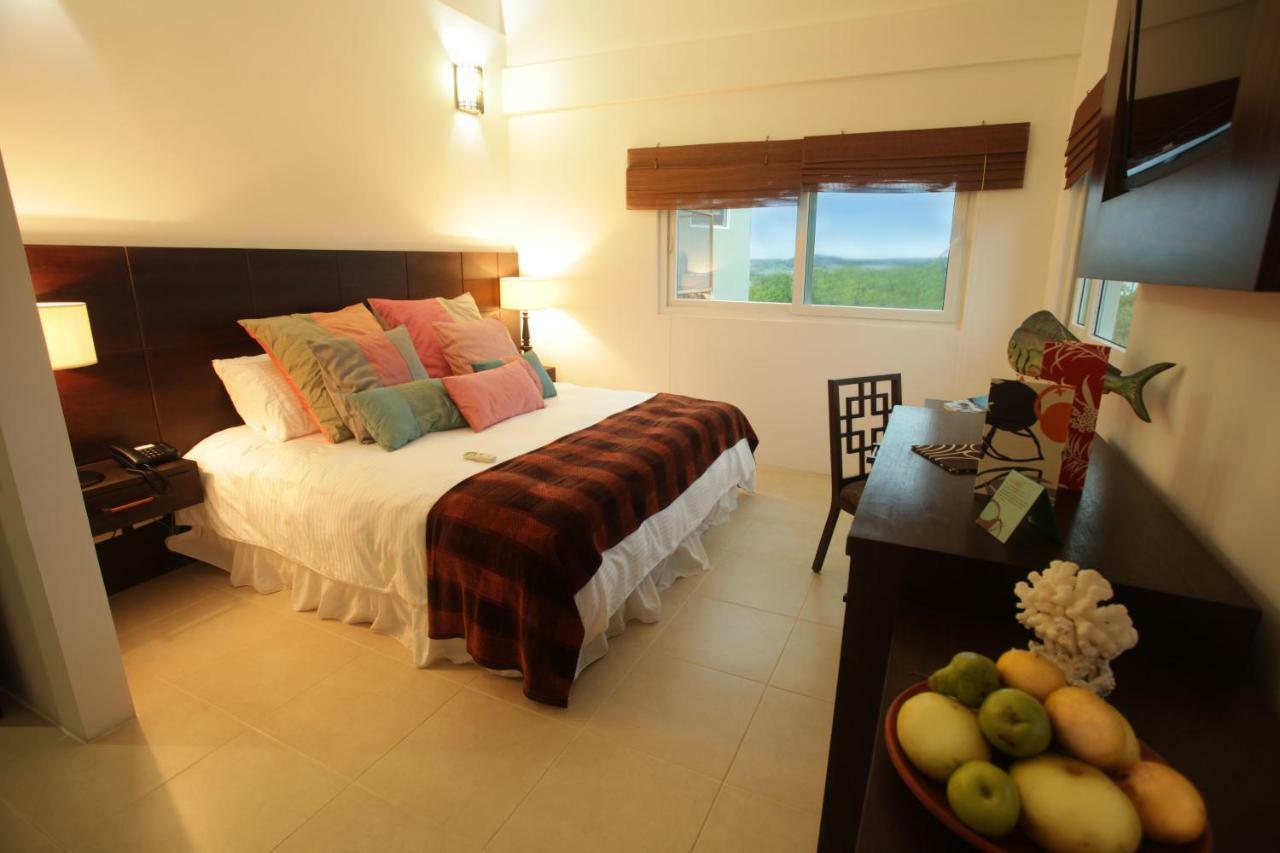 Iguana Crossing Boutique Hotel Puerto Villamil Eksteriør billede